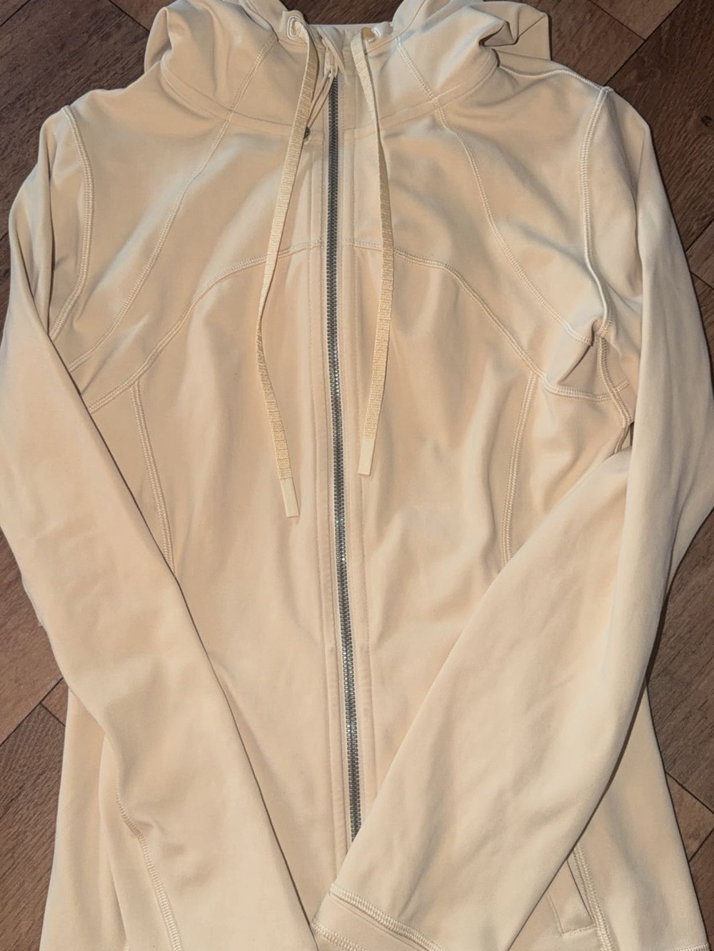 Lululemon Jacket - Picture 3 of 4